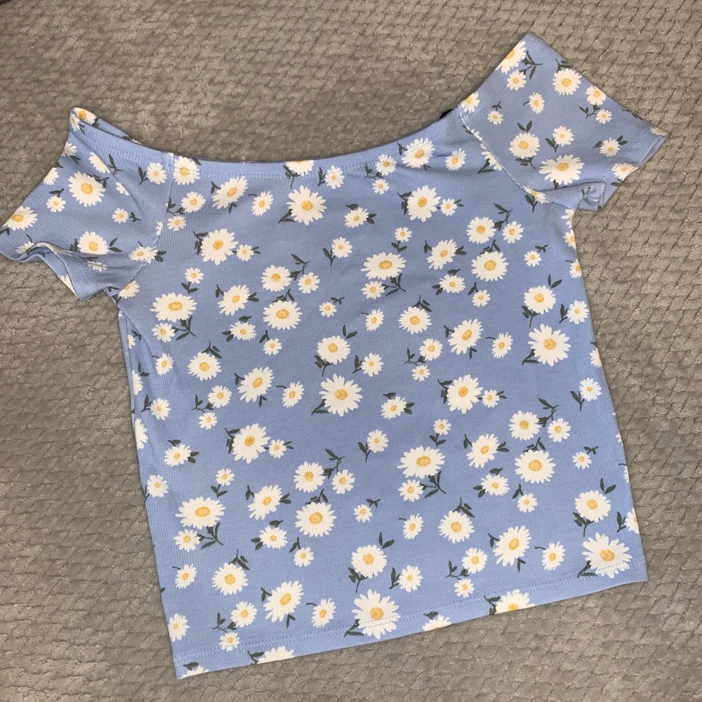 5/$25!!!  Lavender Off The Shoulder Crop Top